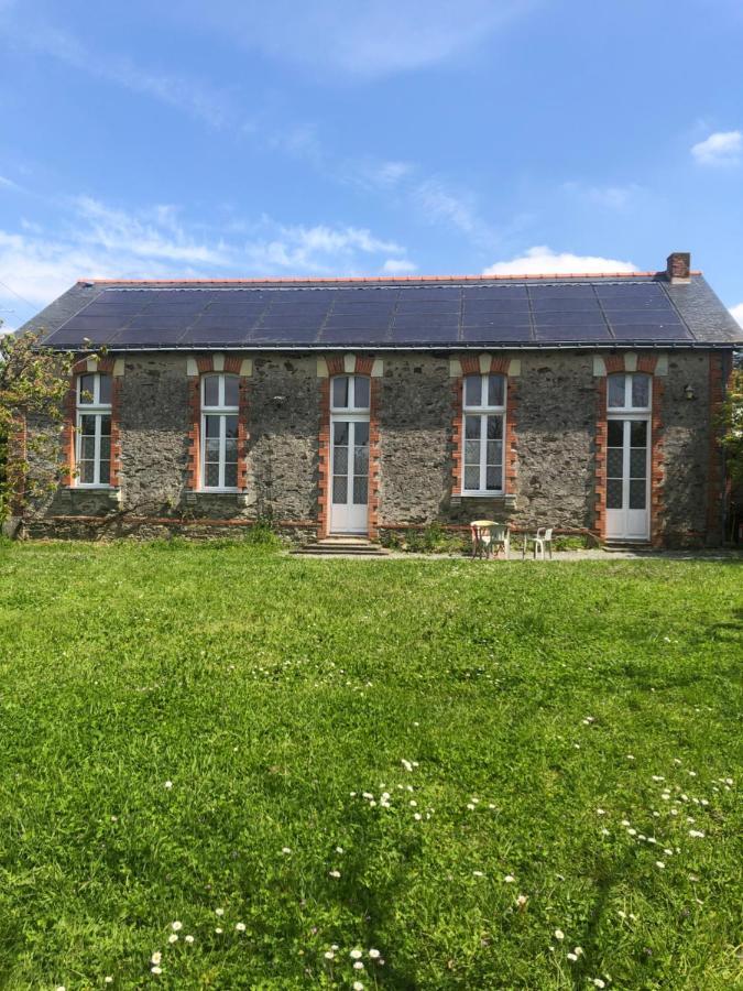 Gite -Belle Maison Dans Une Ancienne Ecole-Tarif Reduit Hors We ! Chanzeaux Exterior foto